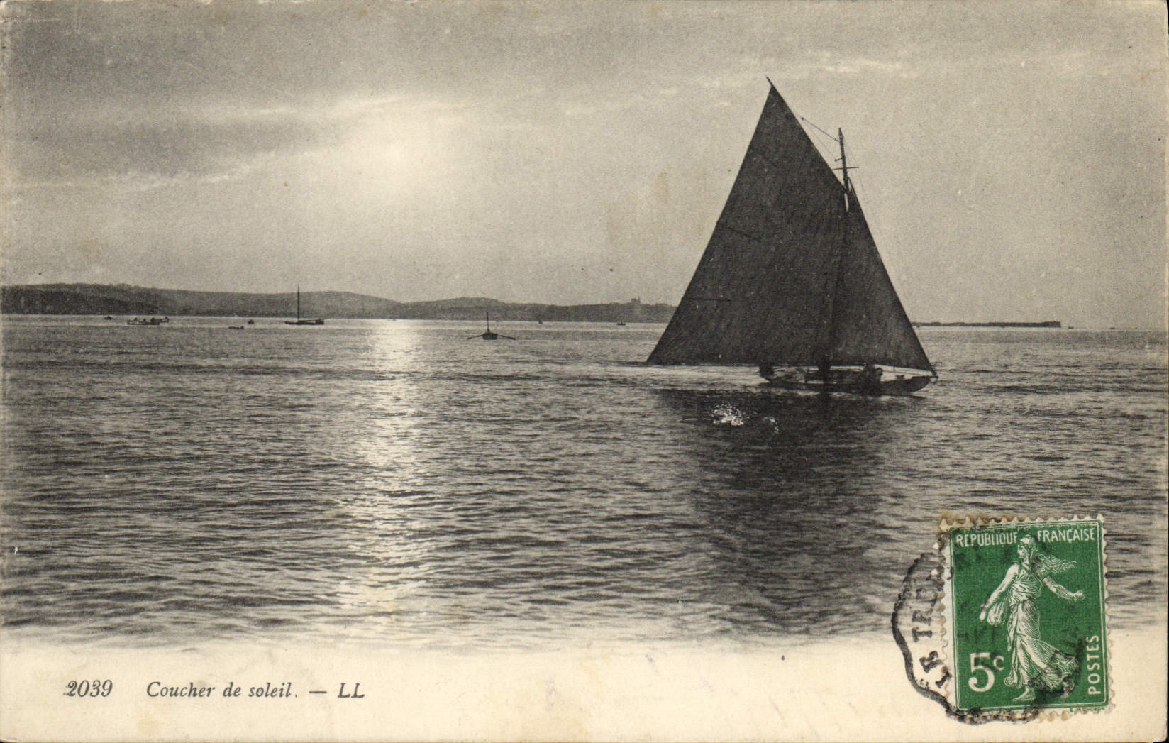 VINTAGE POSTCARD Boat of sin Sunset