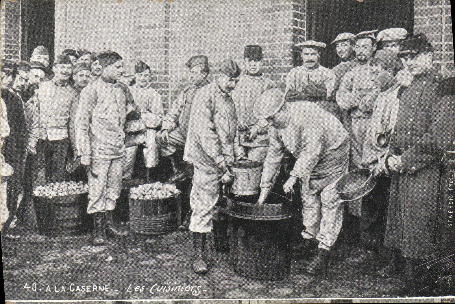 VINTAGE POSTCARD Militaria With the barracks cooks
