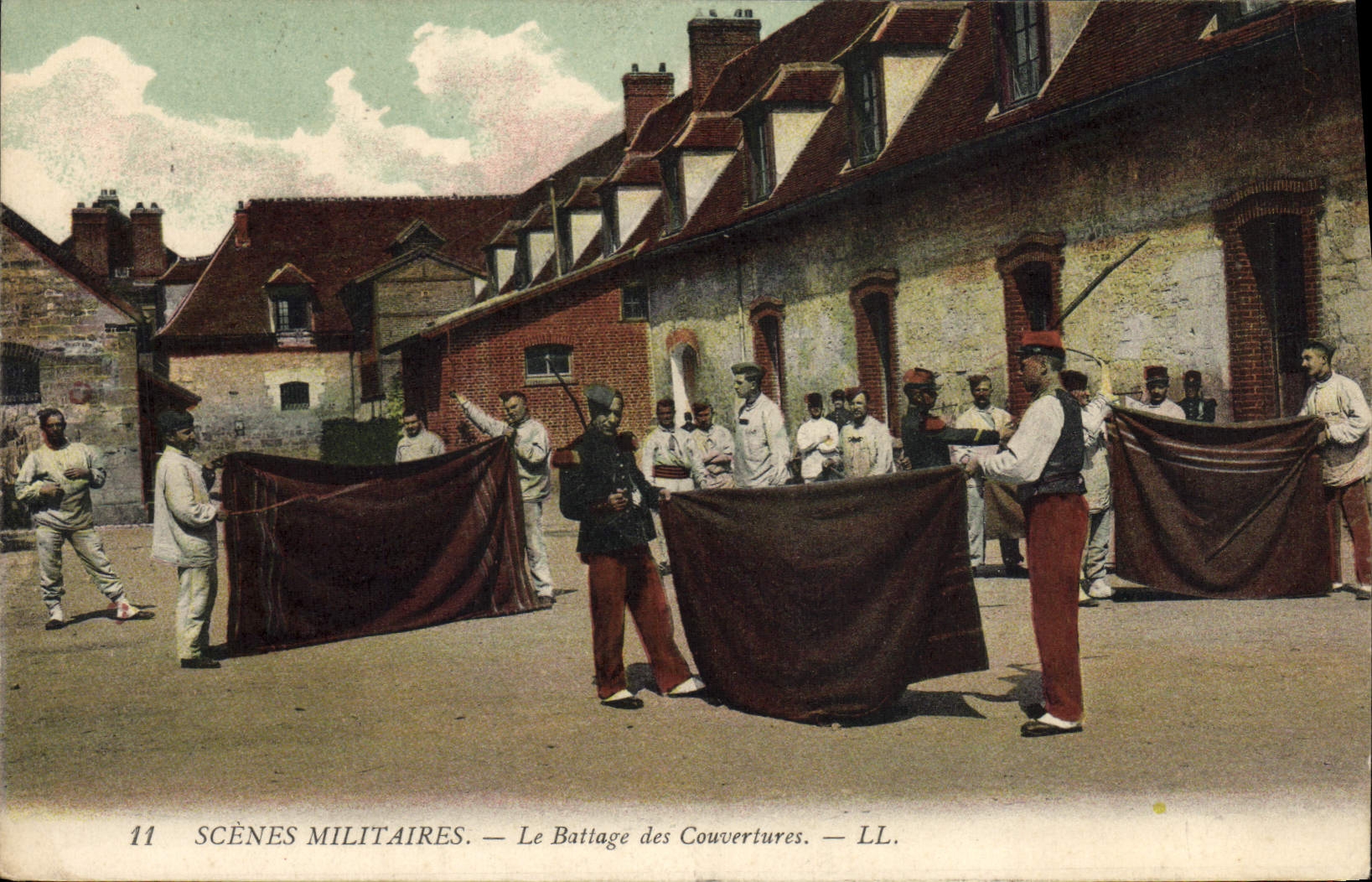 CPA Militaria Le battage des couvertures