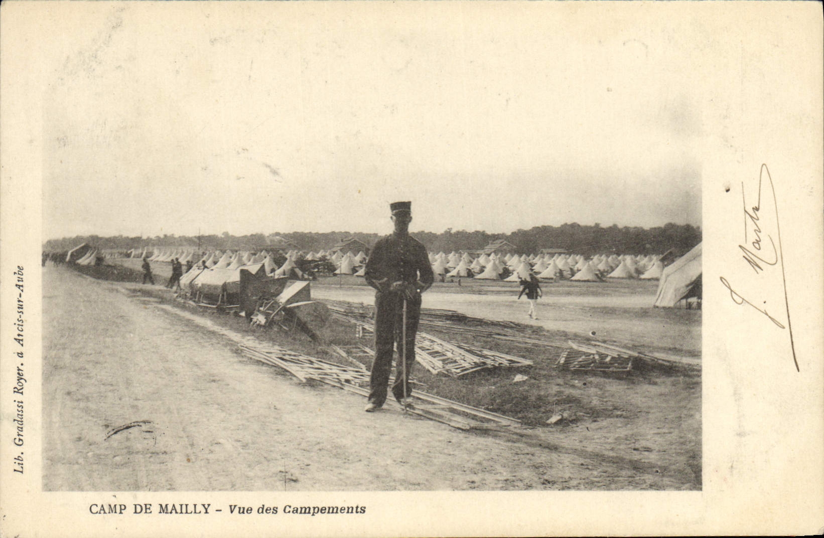 VINTAGE POSTCARD Militaria Camp of Mailly Seen of the campings