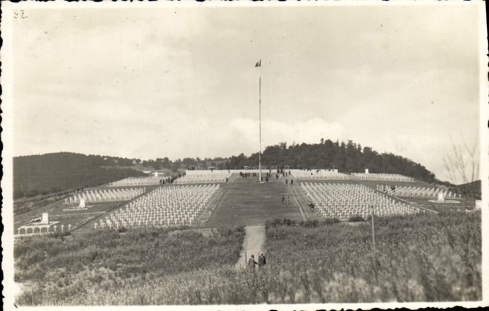 CPM Militaria Cimetiere