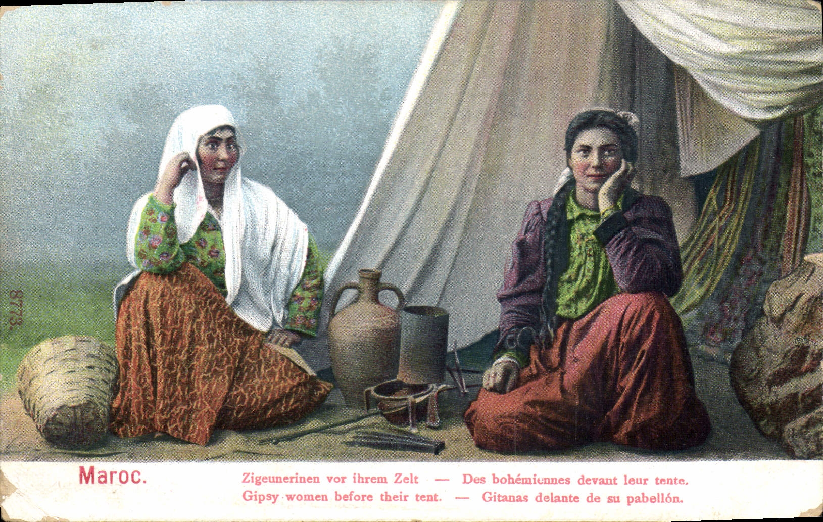 POSTAL Marruecos de la VENDIMIA de los gitanos delante de su tienda