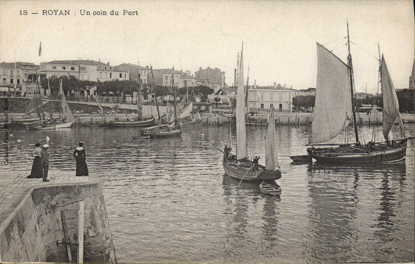 Recipiente Royan de la POSTAL de la VENDIMIA que pesca una esquina del puerto