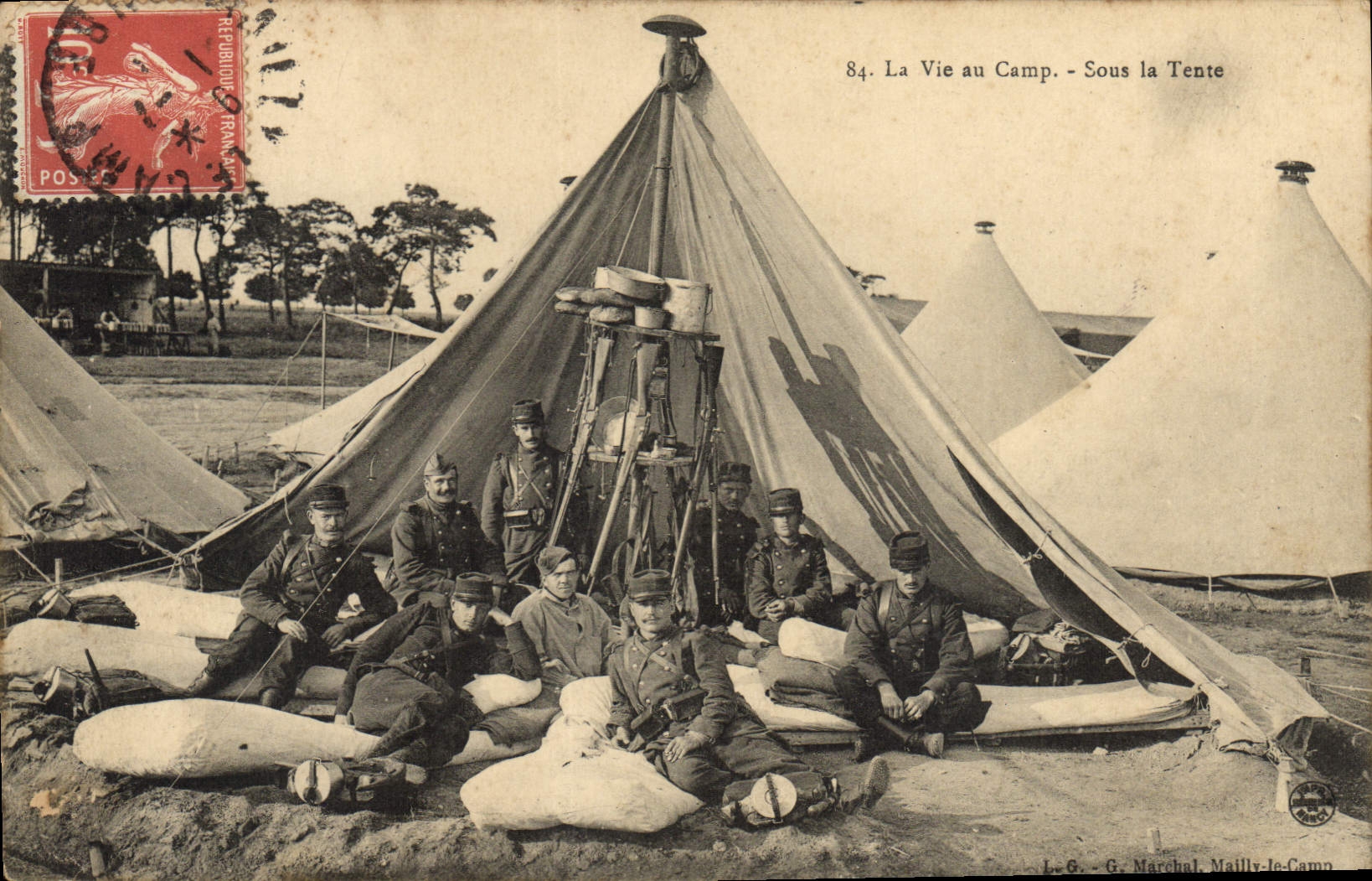 VINTAGE POSTCARD Militaria Fantasy life with the camp Under the tent