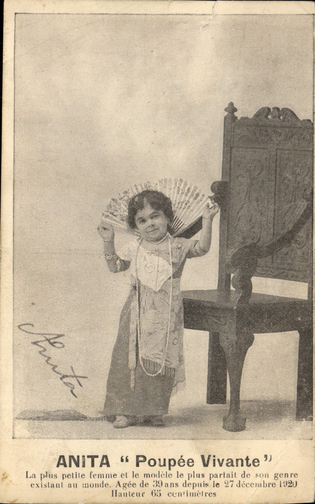 VINTAGE POSTCARD Dwarf Dwarves Anita alive Poupee