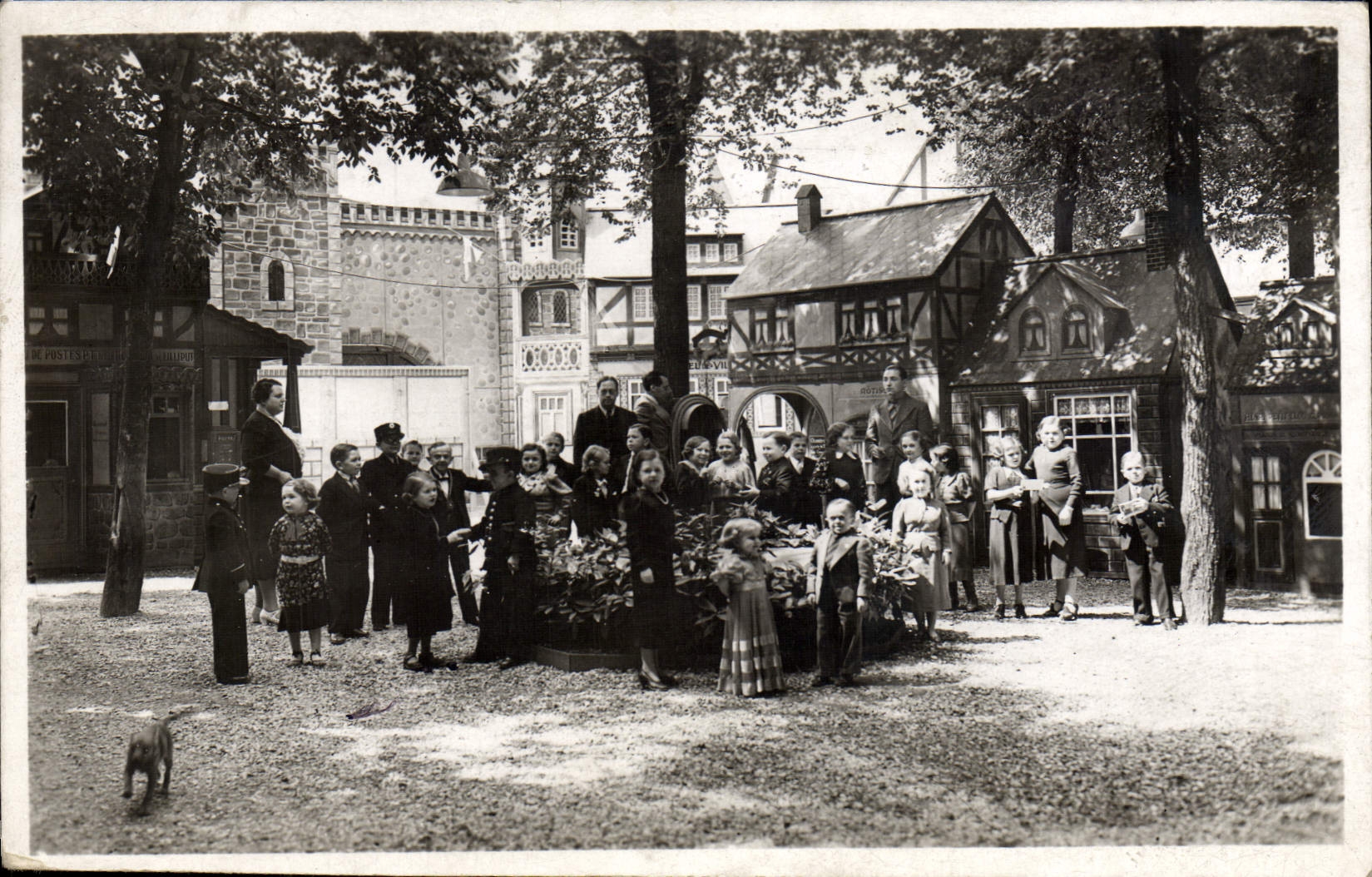 CPA Nain Nains Exposition internationale Paris 1937 Esplanade des Invalides