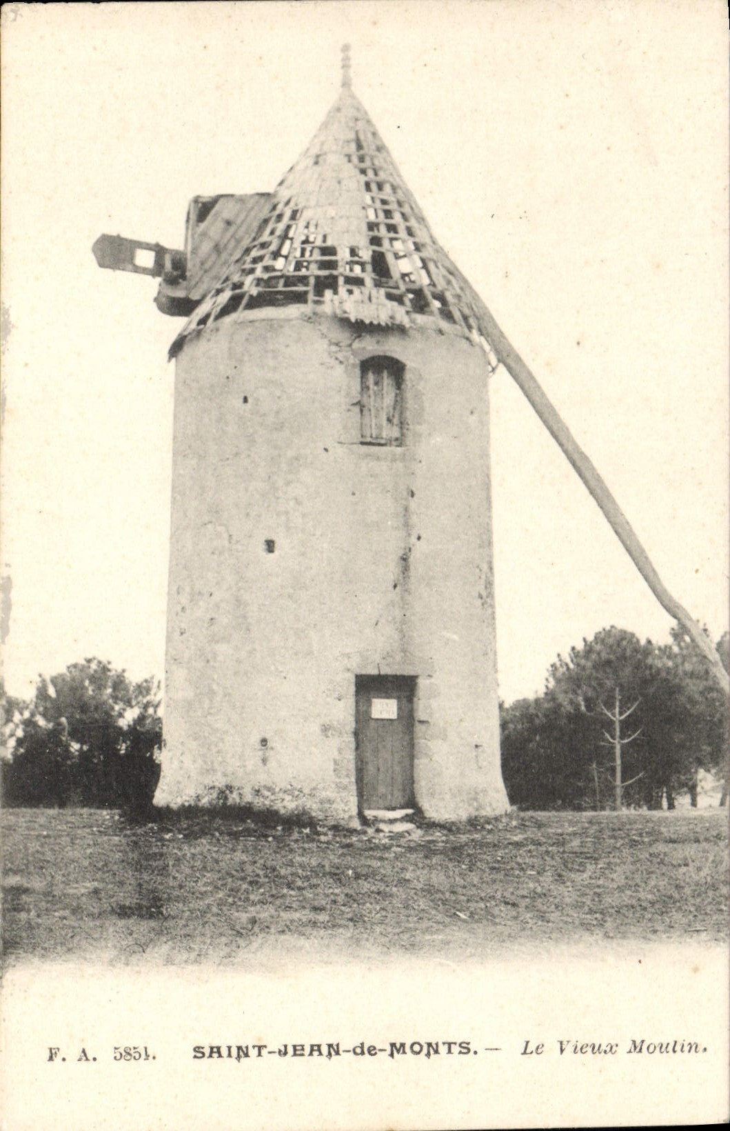 VINTAGE POSTCARD Holy Windmill Jean de Monts the old mill
