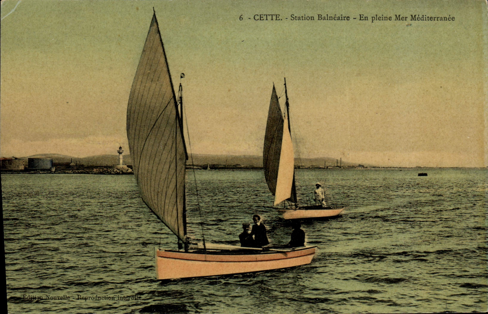 Barco pesquero de la POSTAL de la VENDIMIA esto en el mediterráneo lleno