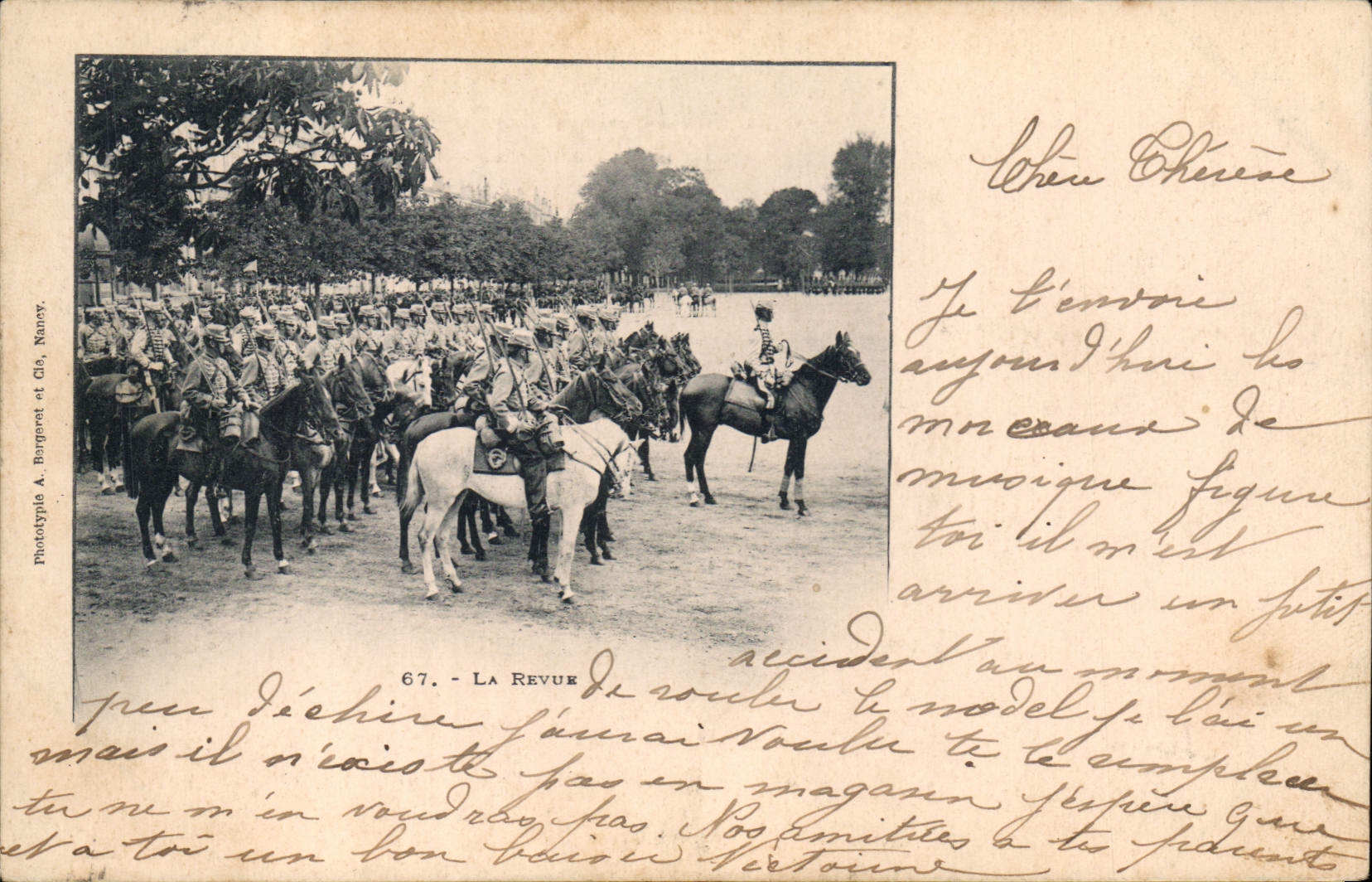 CPA Fantaisie Militaria La revue 