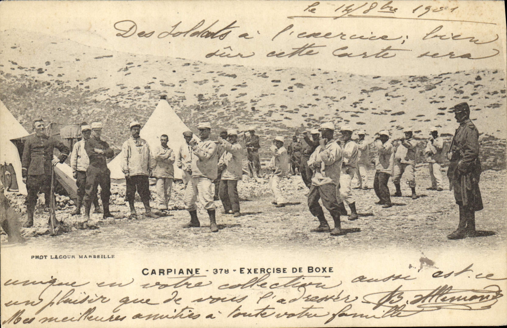 CPA Fantaisie Militaria Carpiagne 378 Exercice de boxe