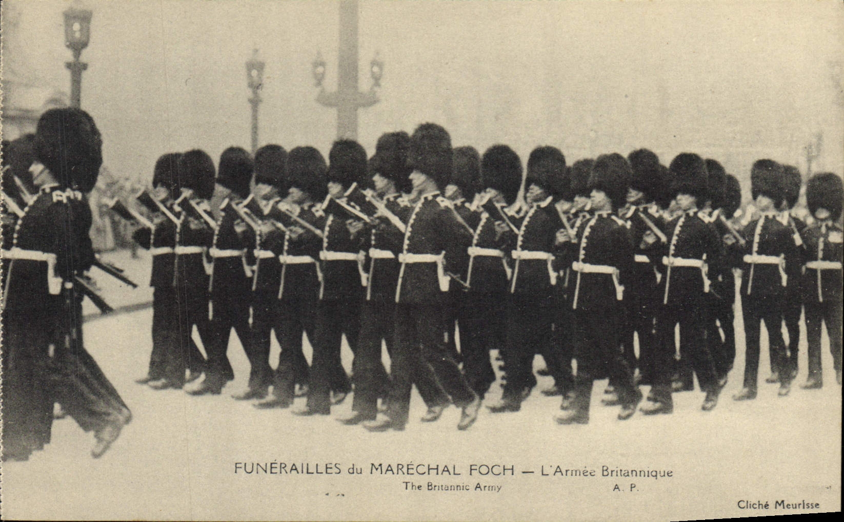 CPA Fantaisie Militaria Funerailles du Marechal Foch L'armee britannique 