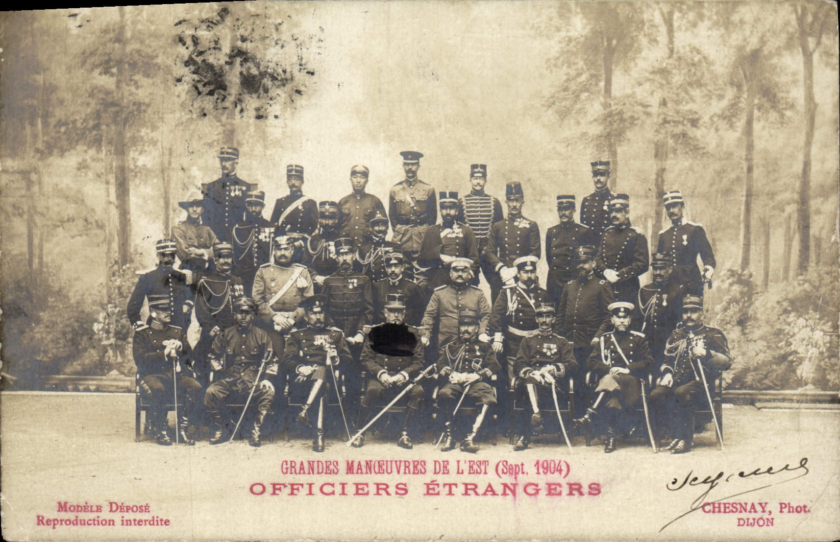 Maniobras del ejército de la fantasía de Militaria de la POSTAL de la VENDIMIA de los siete 1904 oficiales extranjeros del este
