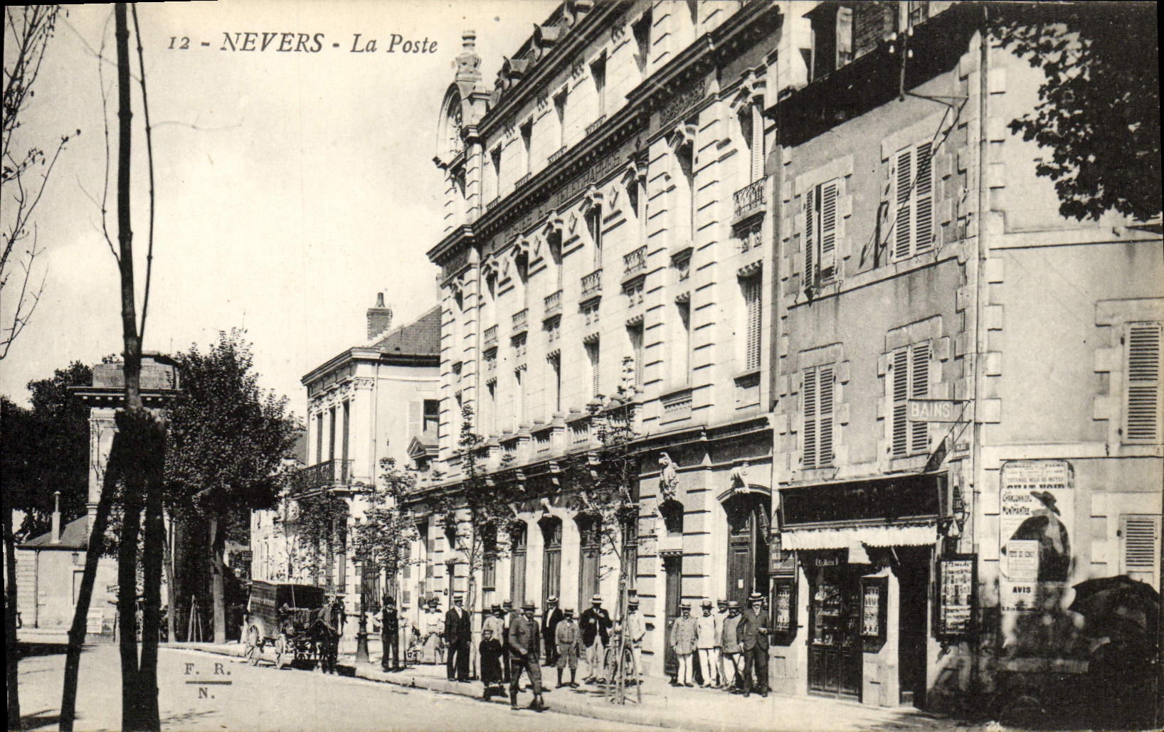 Estación de Nevers de la POSTAL de la VENDIMIA