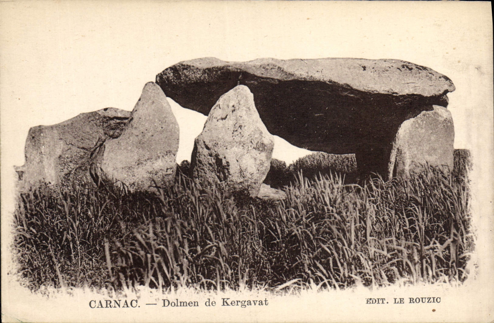 CPA Menhir Dolmen Carnac Dolmen de Kergavat
