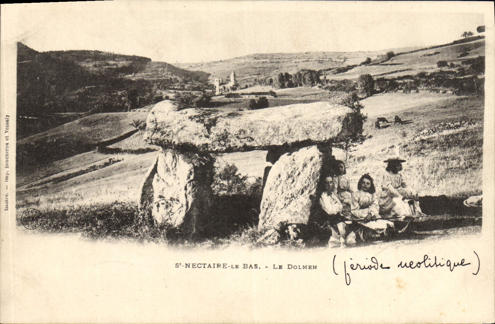 CPA Menhir Dolmen St Nectaire 