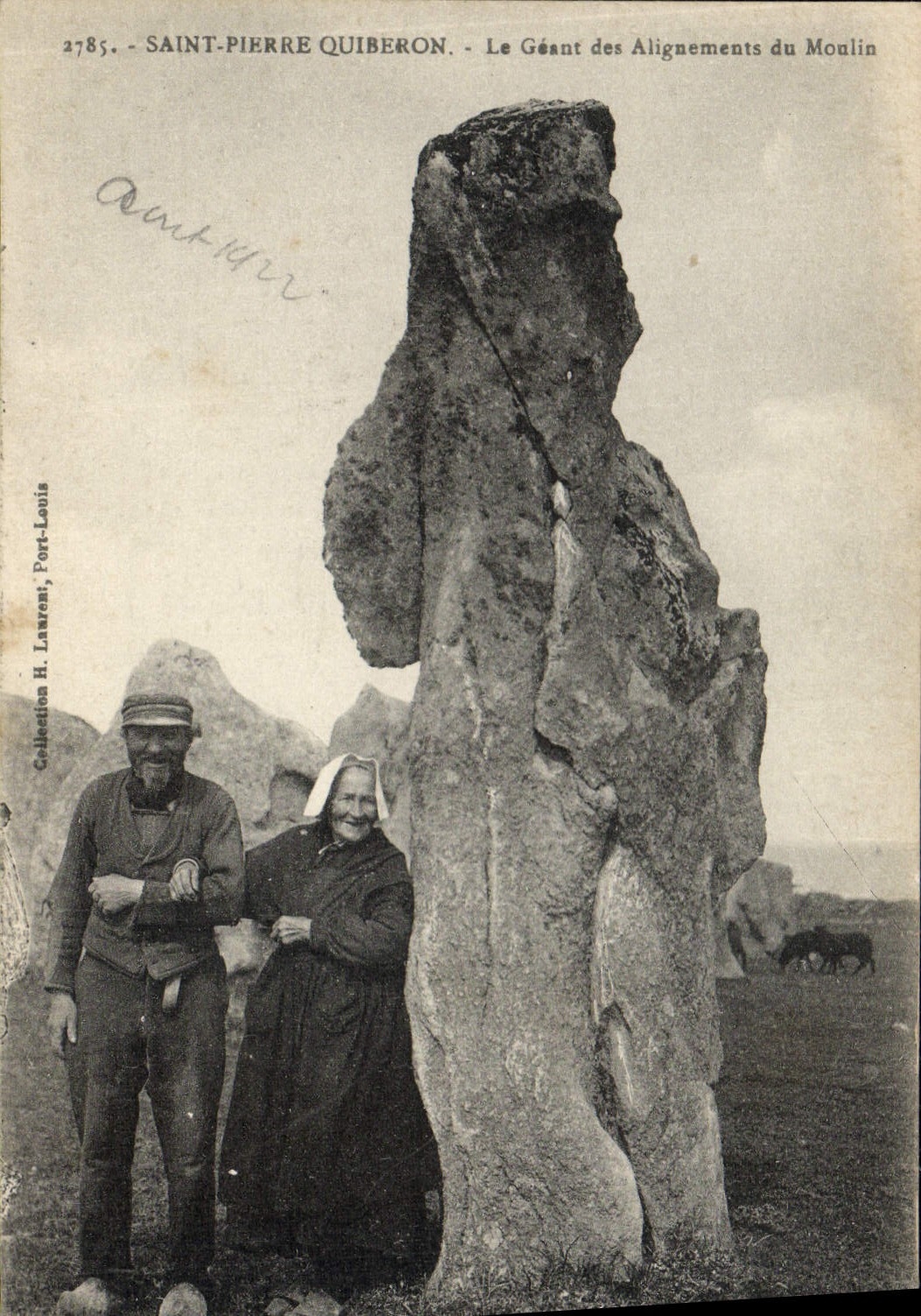 VINTAGE POSTCARD Menhir Dolmen Quiberon Saint Pierre the giant of alignments of the mill