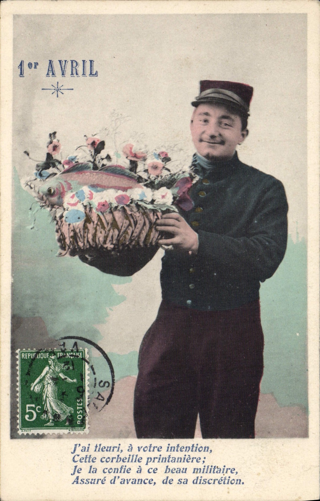 VINTAGE POSTCARD Militaria Soldier April 1st