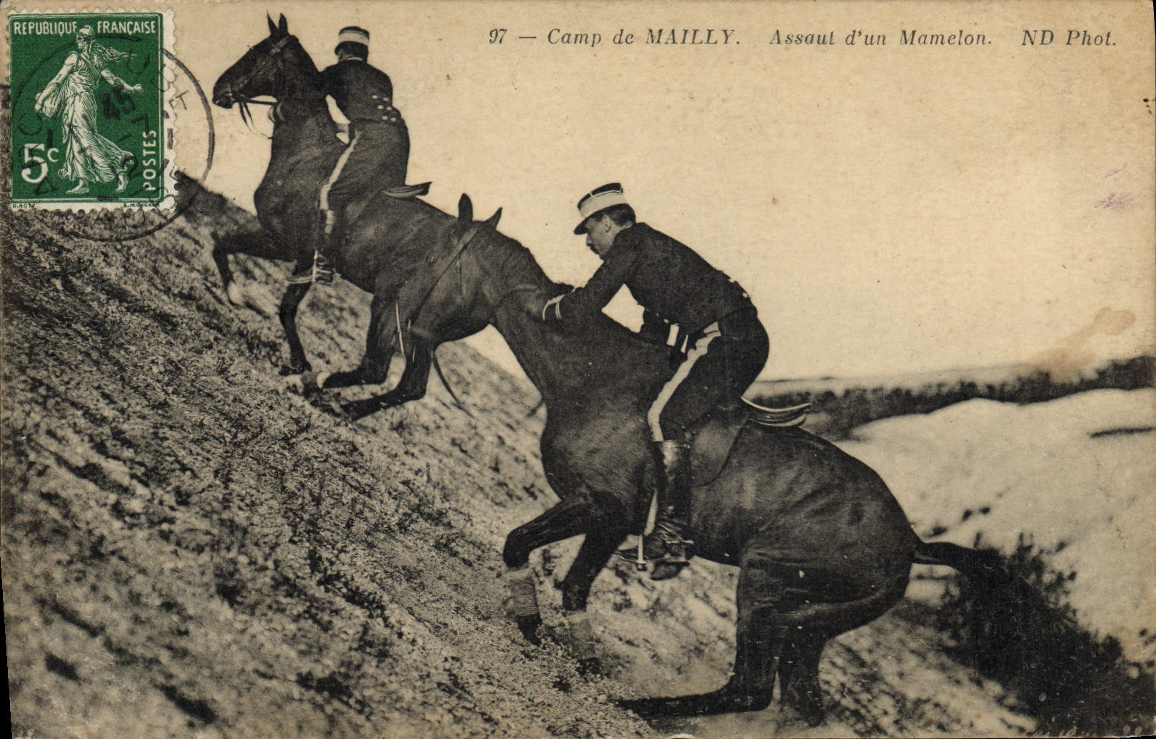 VINTAGE POSTCARD Militaria Camp of Mailly Attack of a nipple Horse