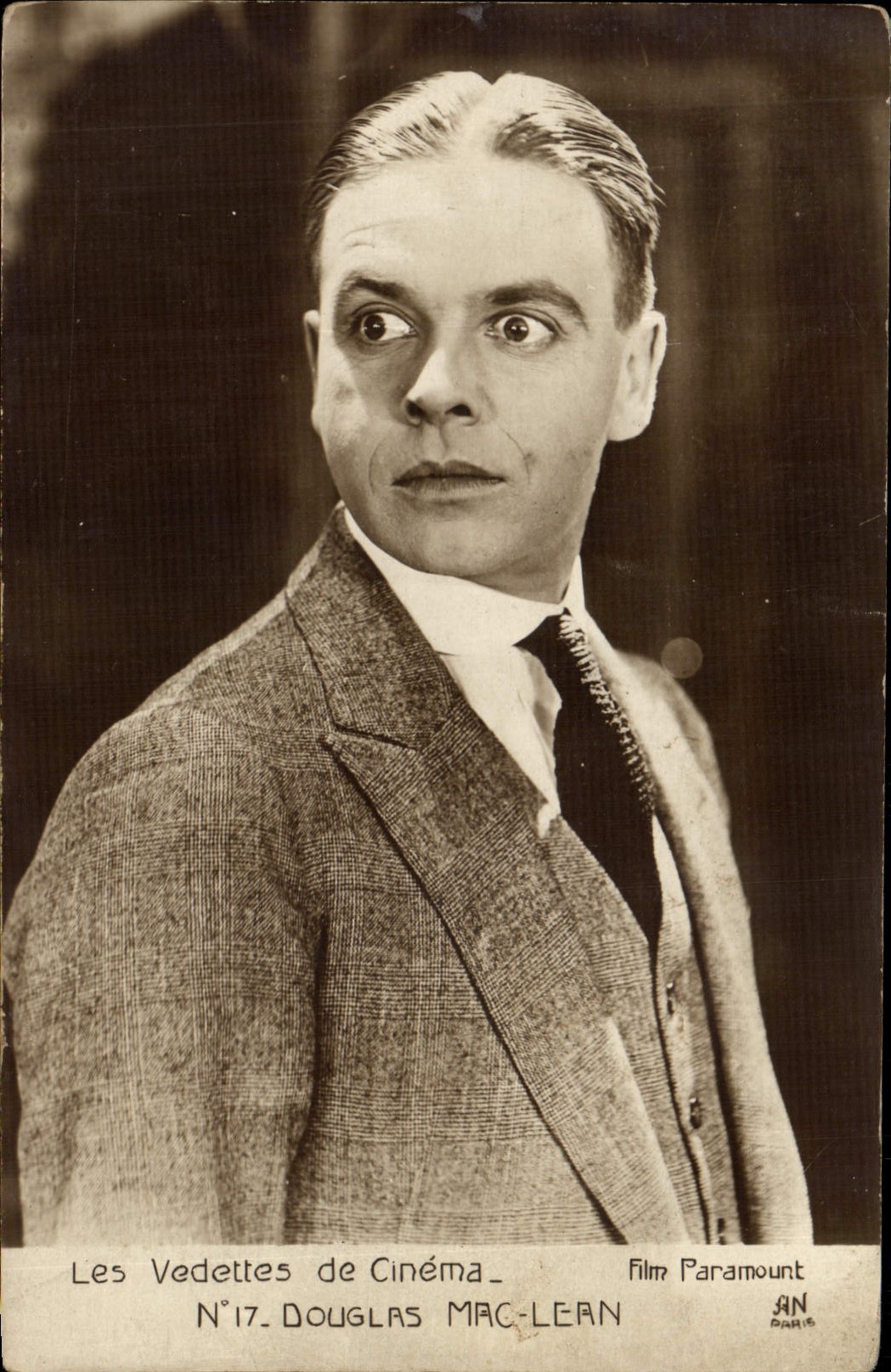 POSTAL MODERNA cine MacLean de Douglas