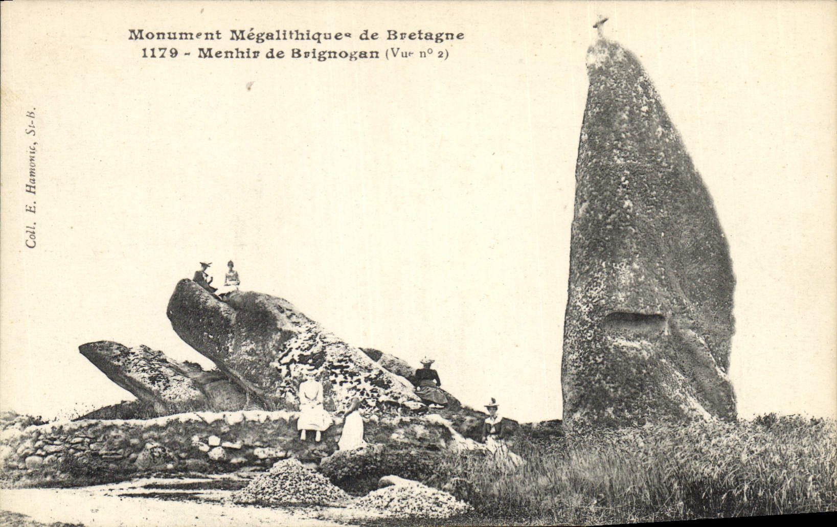 VINTAGE POSTCARD Dolmen Menhir of Brignogan