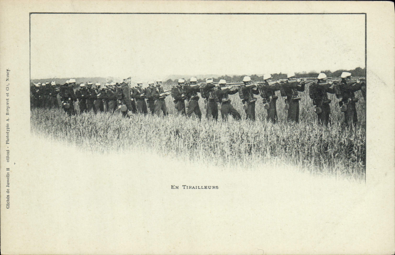 VINTAGE POSTCARD Militaria As riflemen