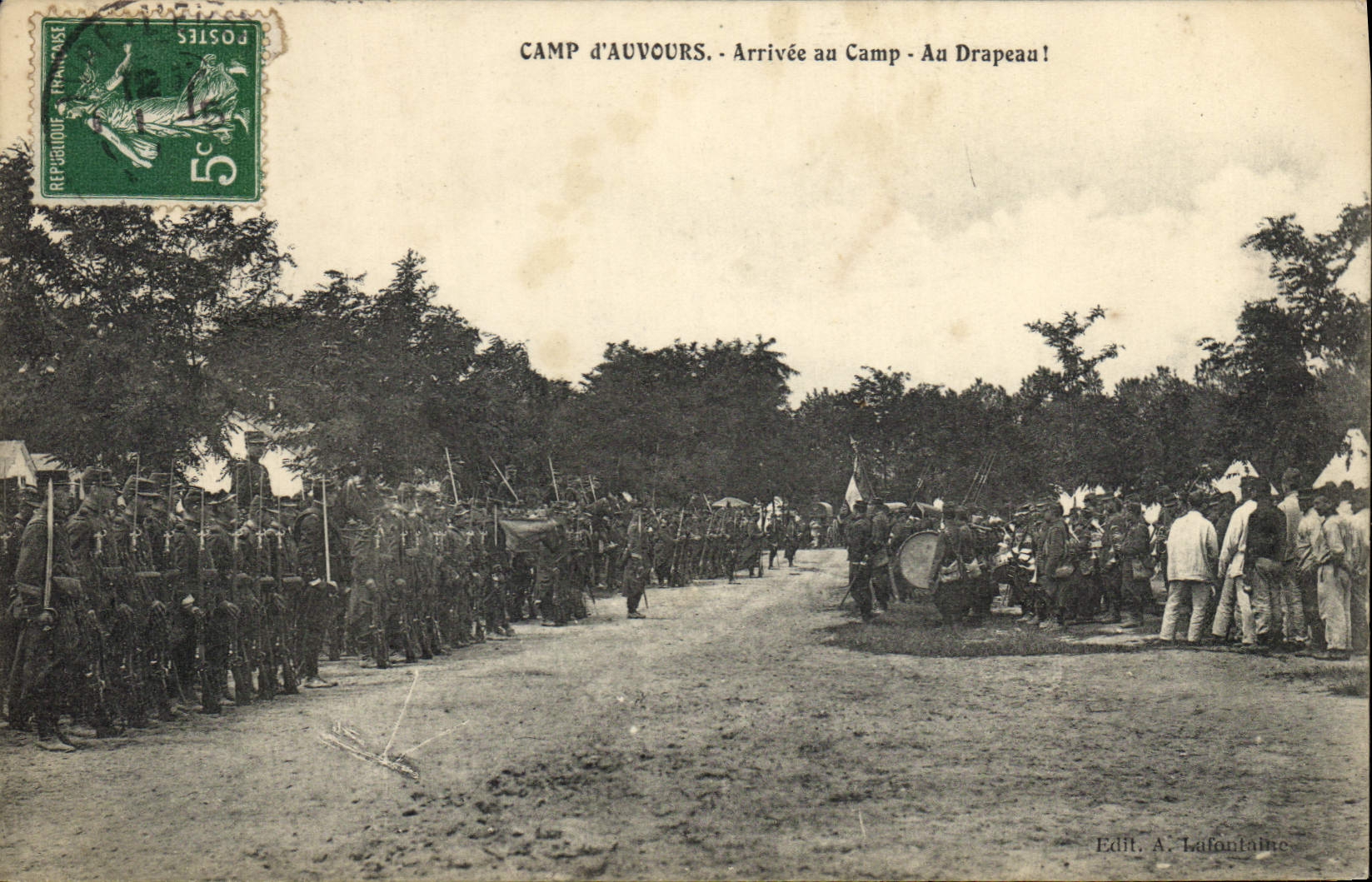 VINTAGE POSTCARD Militaria Camp of Auvours Arrived at the camp With the flag!