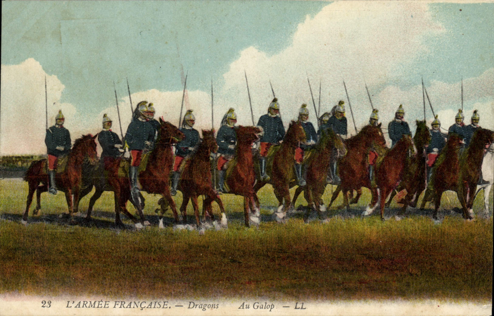 VINTAGE POSTCARD Militaria Dragons With the gallop
