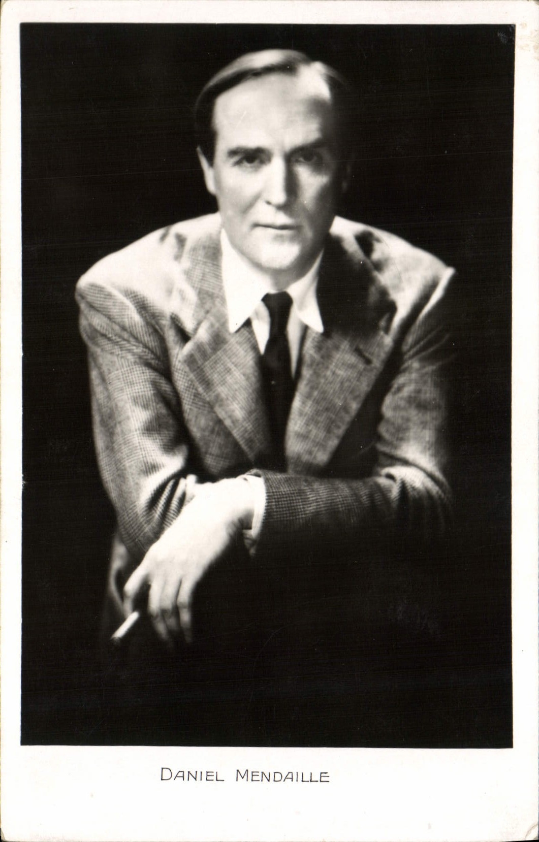 MODERN CARD Cinema Daniel Mendaille Cigarette Tobacco