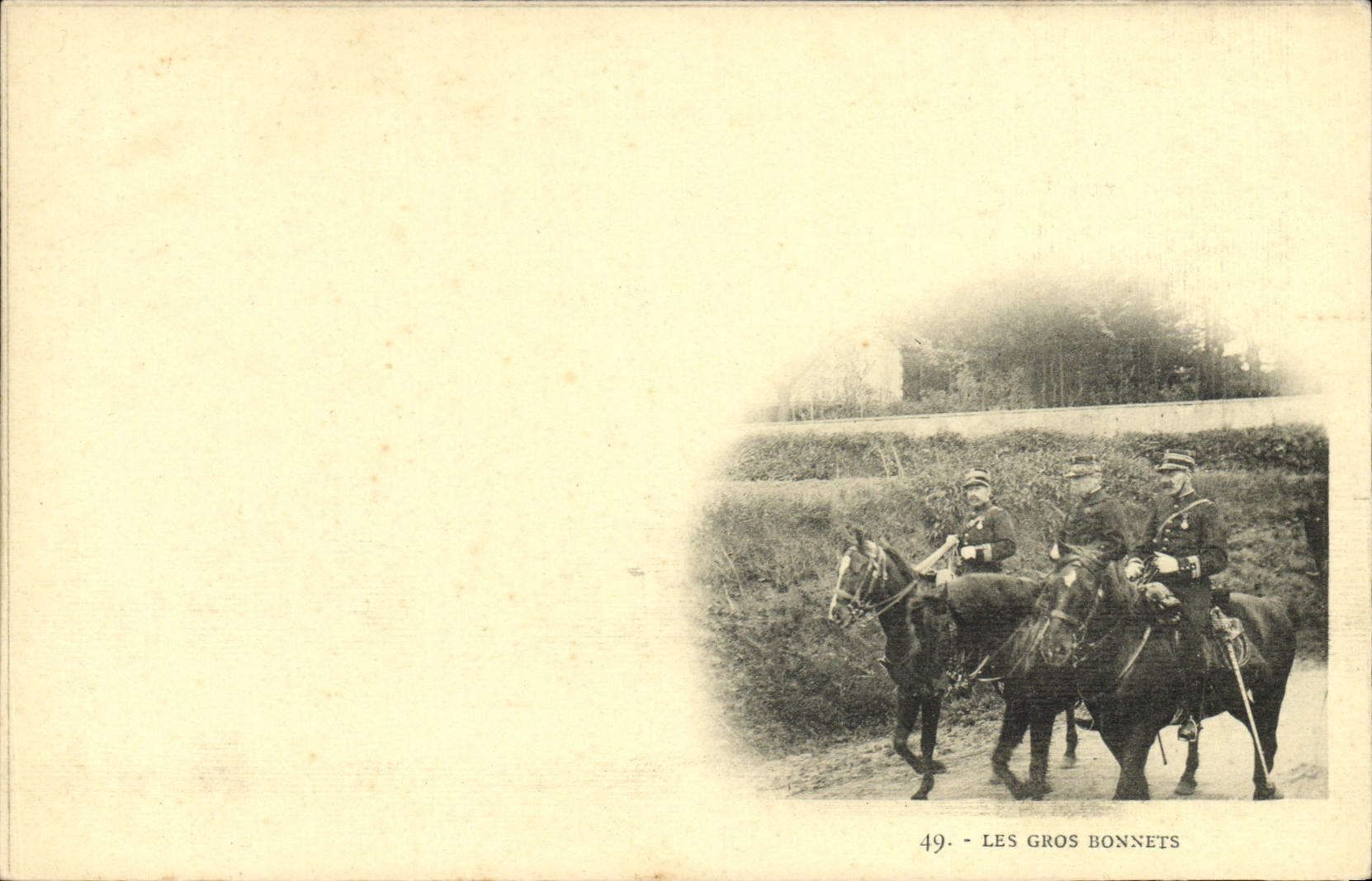 CPA Militaria Les gros bonnets