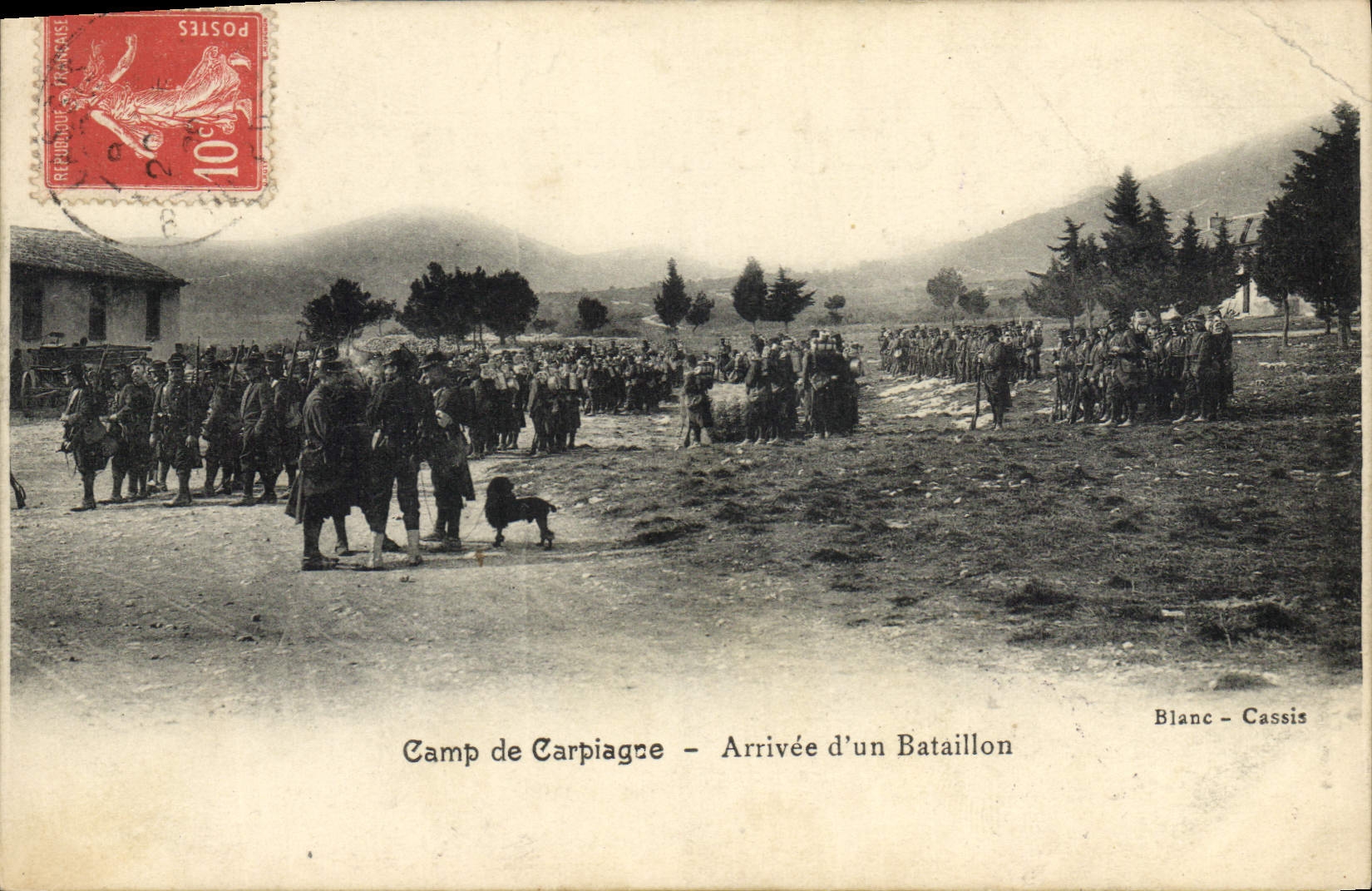 VINTAGE POSTCARD Militaria Camp of Carpiagne Arrived of a battalion