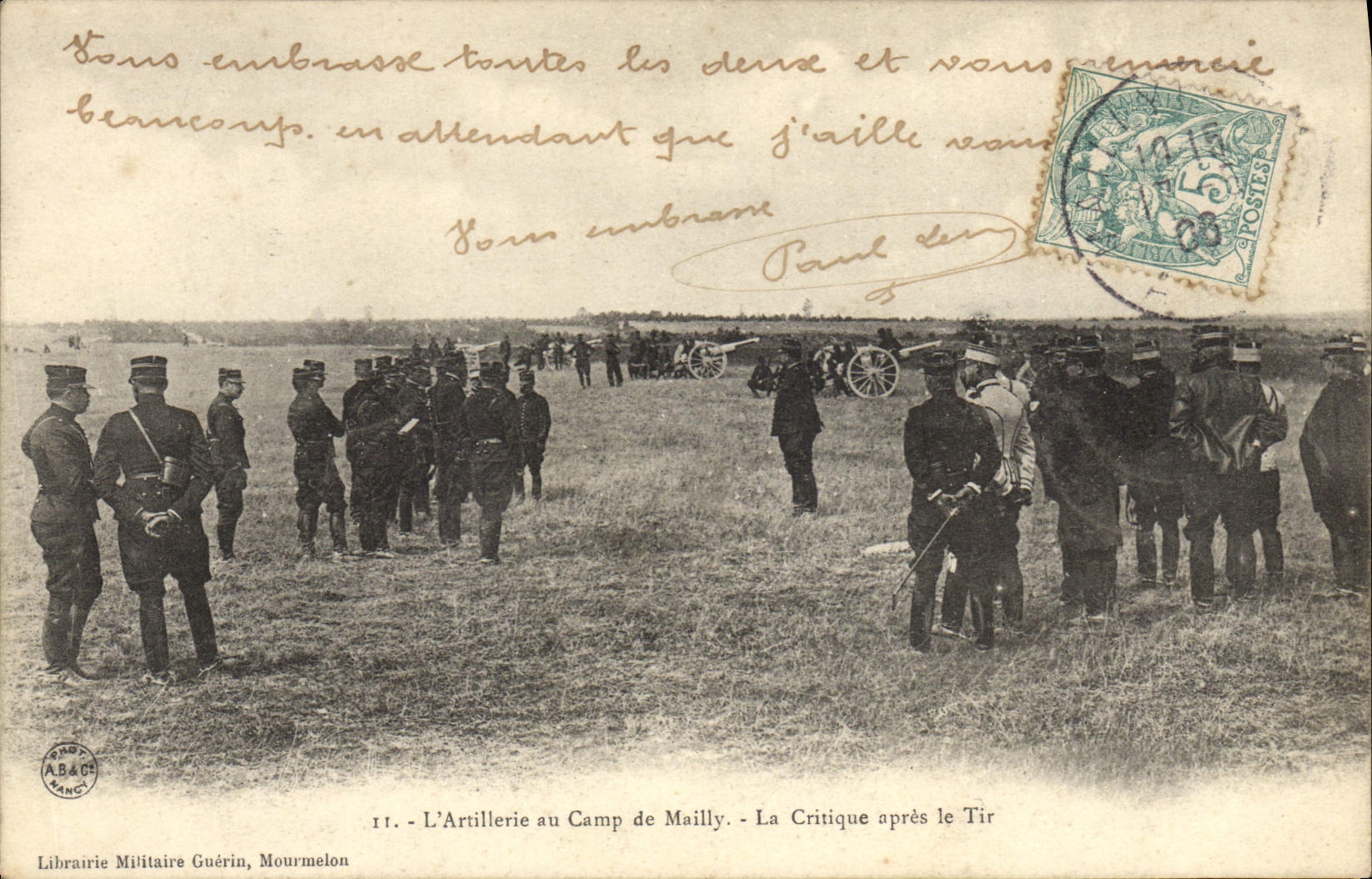 CPA Militaria L'artillerie au camp de Mailly La critique apres le tir