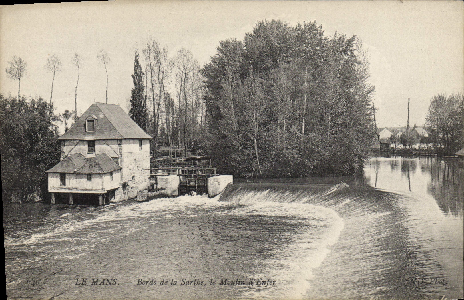 CPA Moulin a eau Le Mans Bords de la Sarthe Le moulin d'enfer
