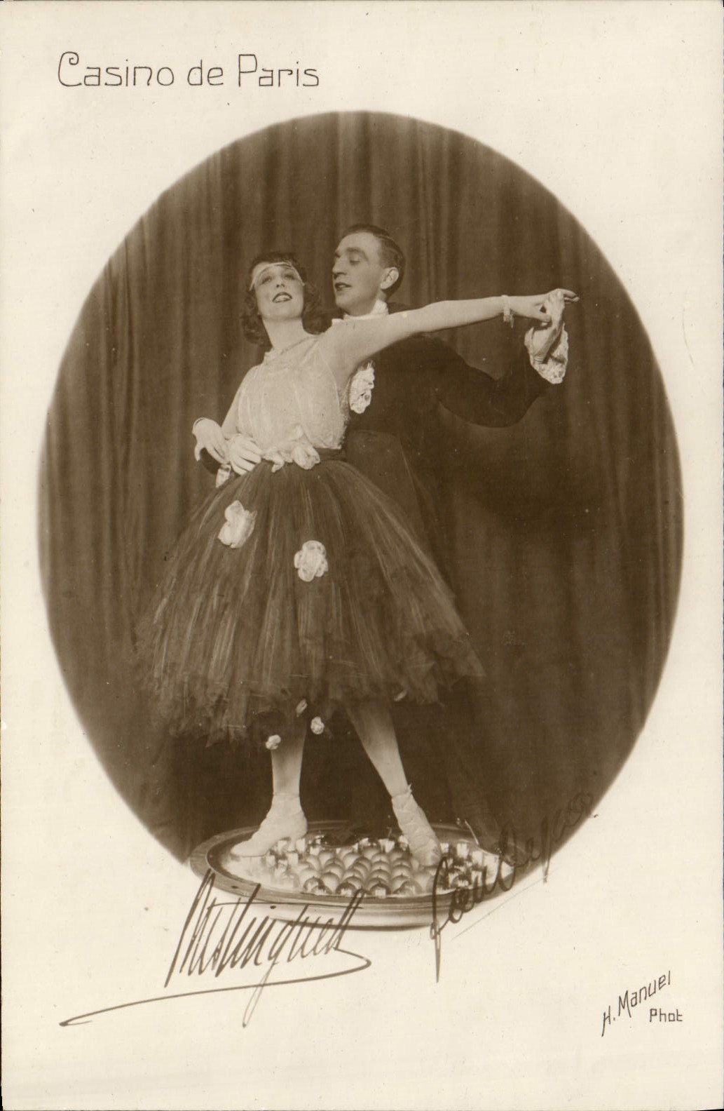 POSTAL MODERNA casino de Mistinguett del cine de París