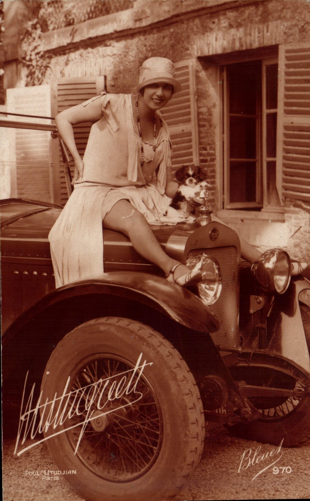 CPM Cinema Mistinguett Automobile