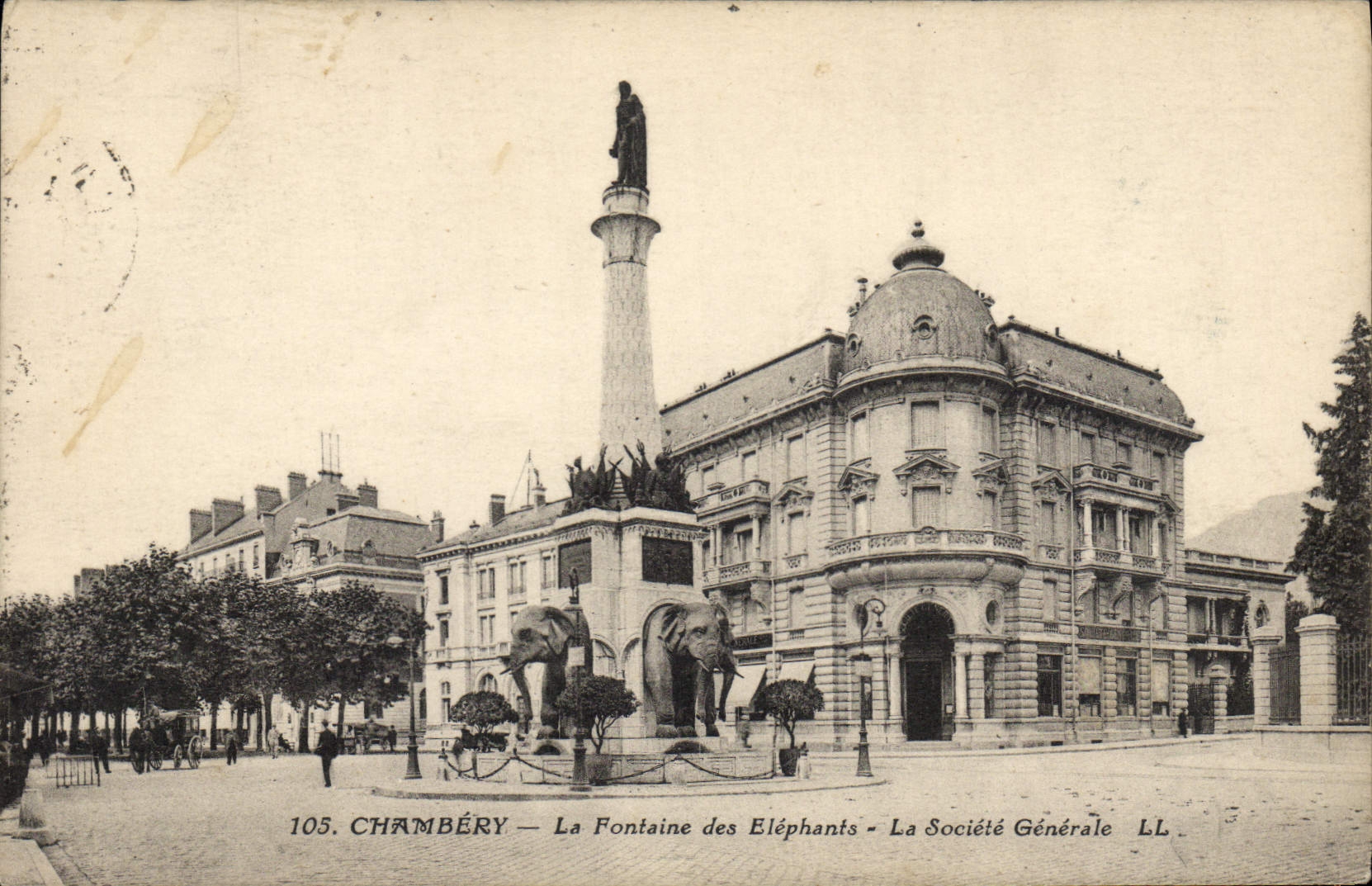 VINTAGE POSTCARD Chambéry Bank the fountain of the Elephants the General society