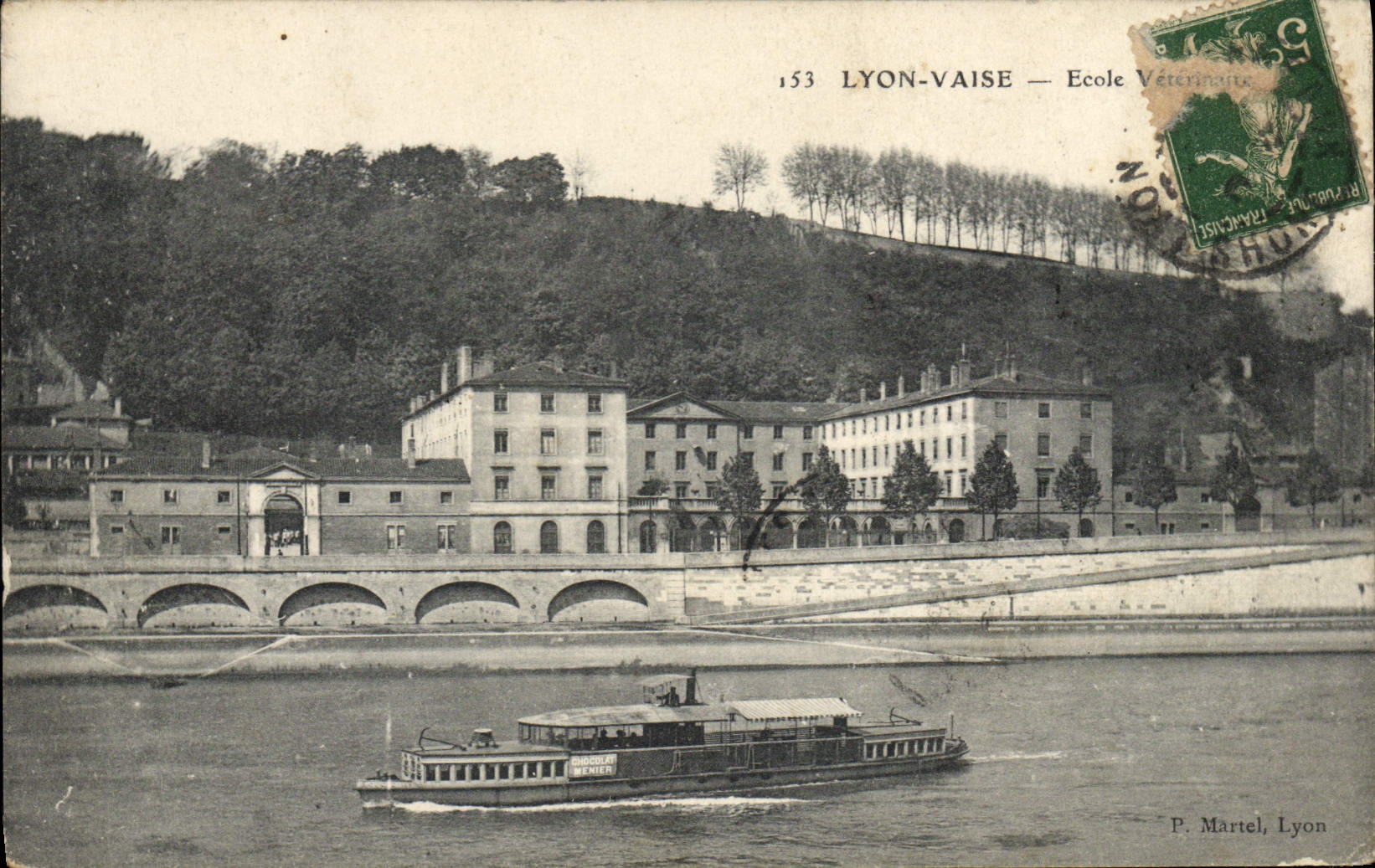 VINTAGE POSTCARD Lyon School Veterinary surgeon Bateau