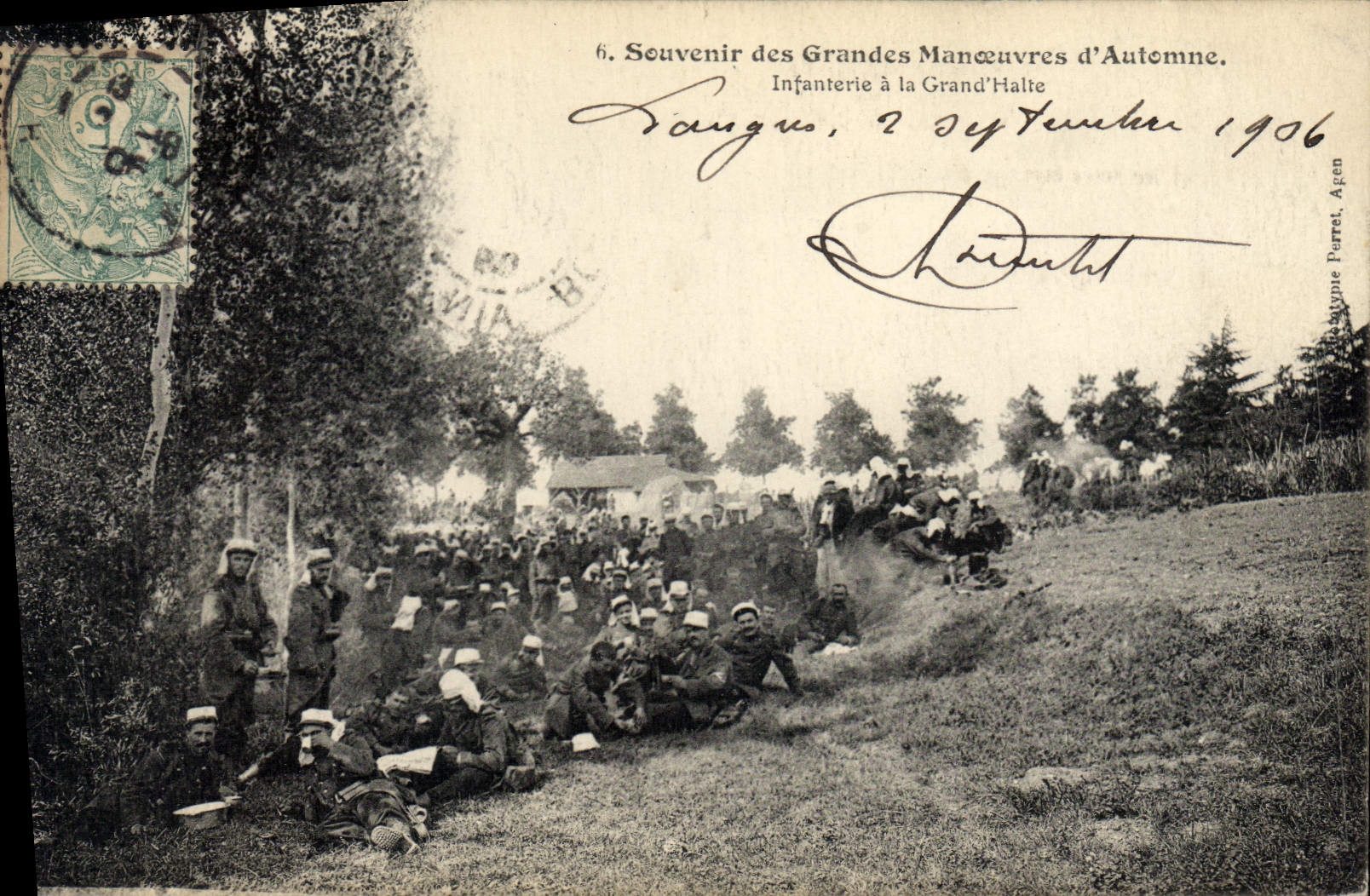 VINTAGE POSTCARD Militaria Souvenir of the army maneuvers of autumn Infantry to Large the Halt