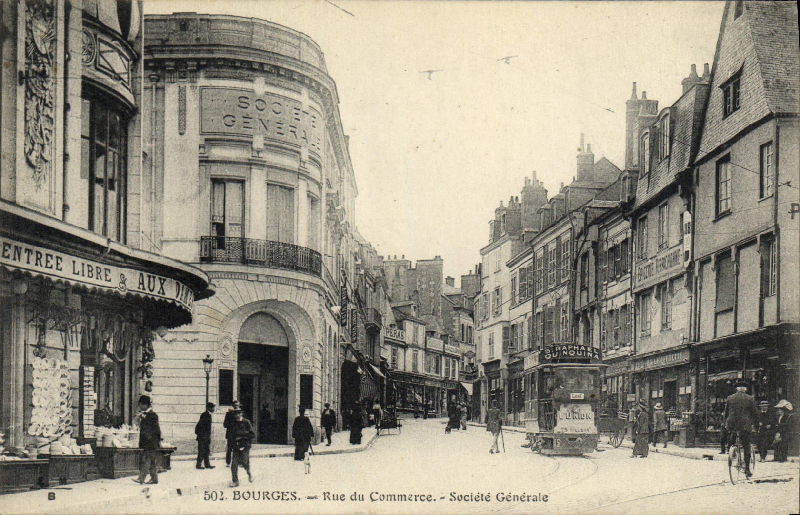 CPA Banque Bourges Rue du commerce Societe Generale Tramway Quinquina St Raphael