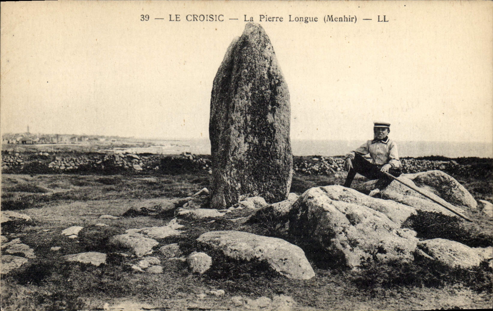 CPA Dolmen Menhir Le Croisic La pierre longue Menhir 