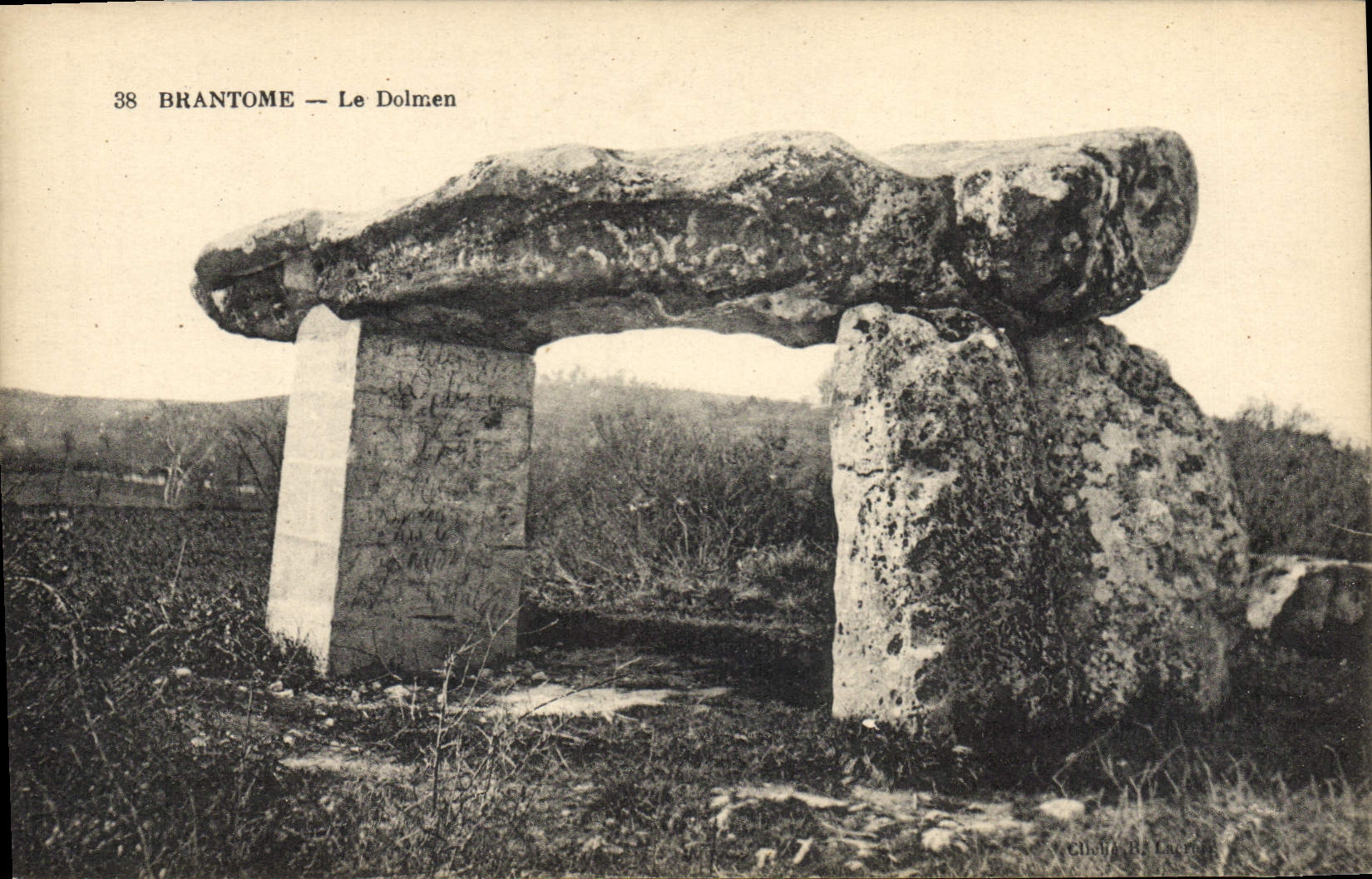 CPA Dolmen Menhir Brantome