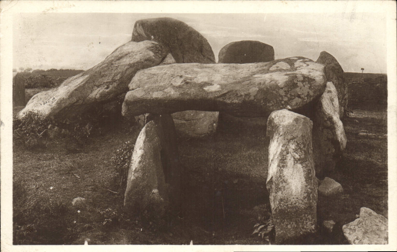 VINTAGE POSTCARD Dolmen Menhir Carnac Dolmen of Kermario