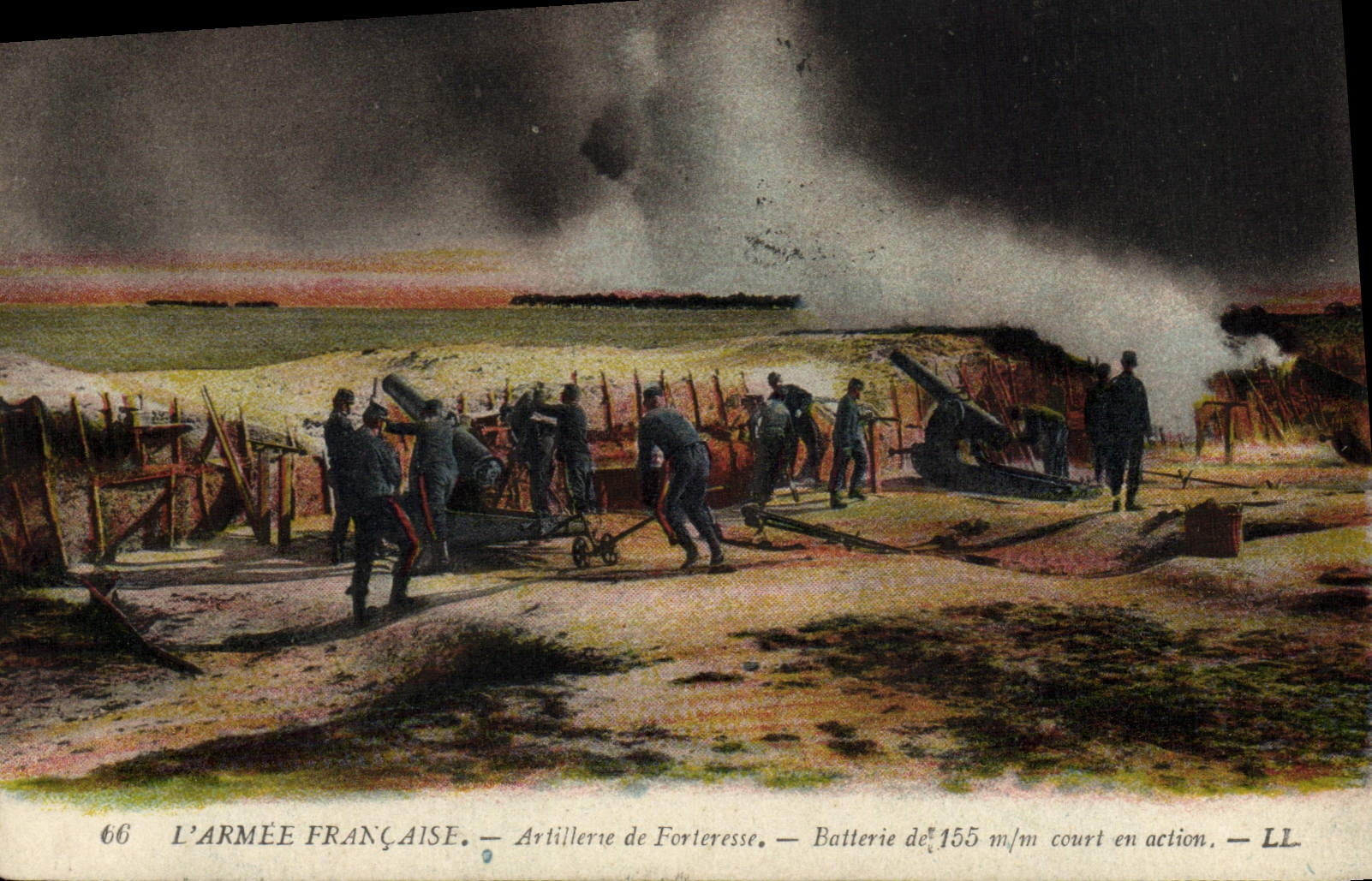 VINTAGE POSTCARD Militaria Artillerie of Batterie fortress of 155mm runs in action