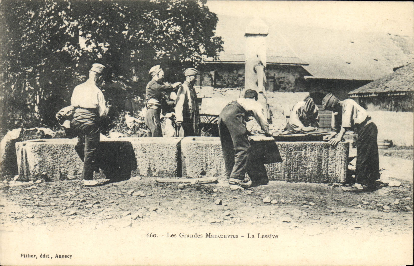 CPA Militaria Les grandes manoeuvres La lessive