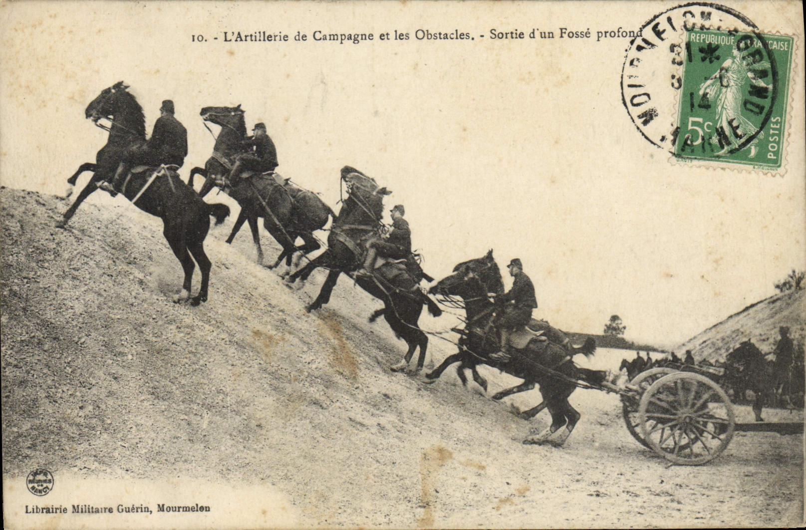 VINTAGE POSTCARD Militaria the field artillery Left a pit deep