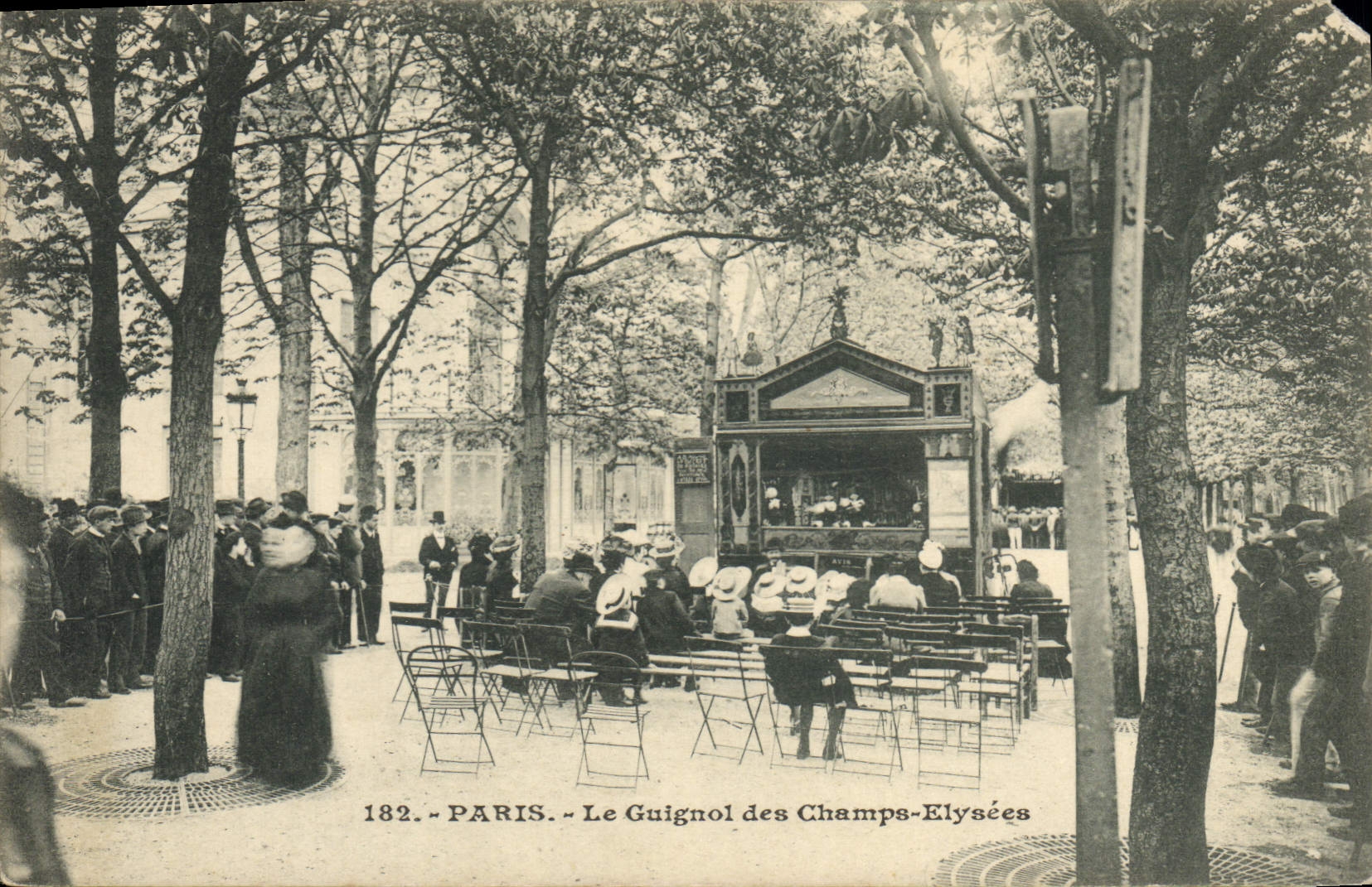 CPA Guignol Theatre Paris Le guignol des Champs Elysees