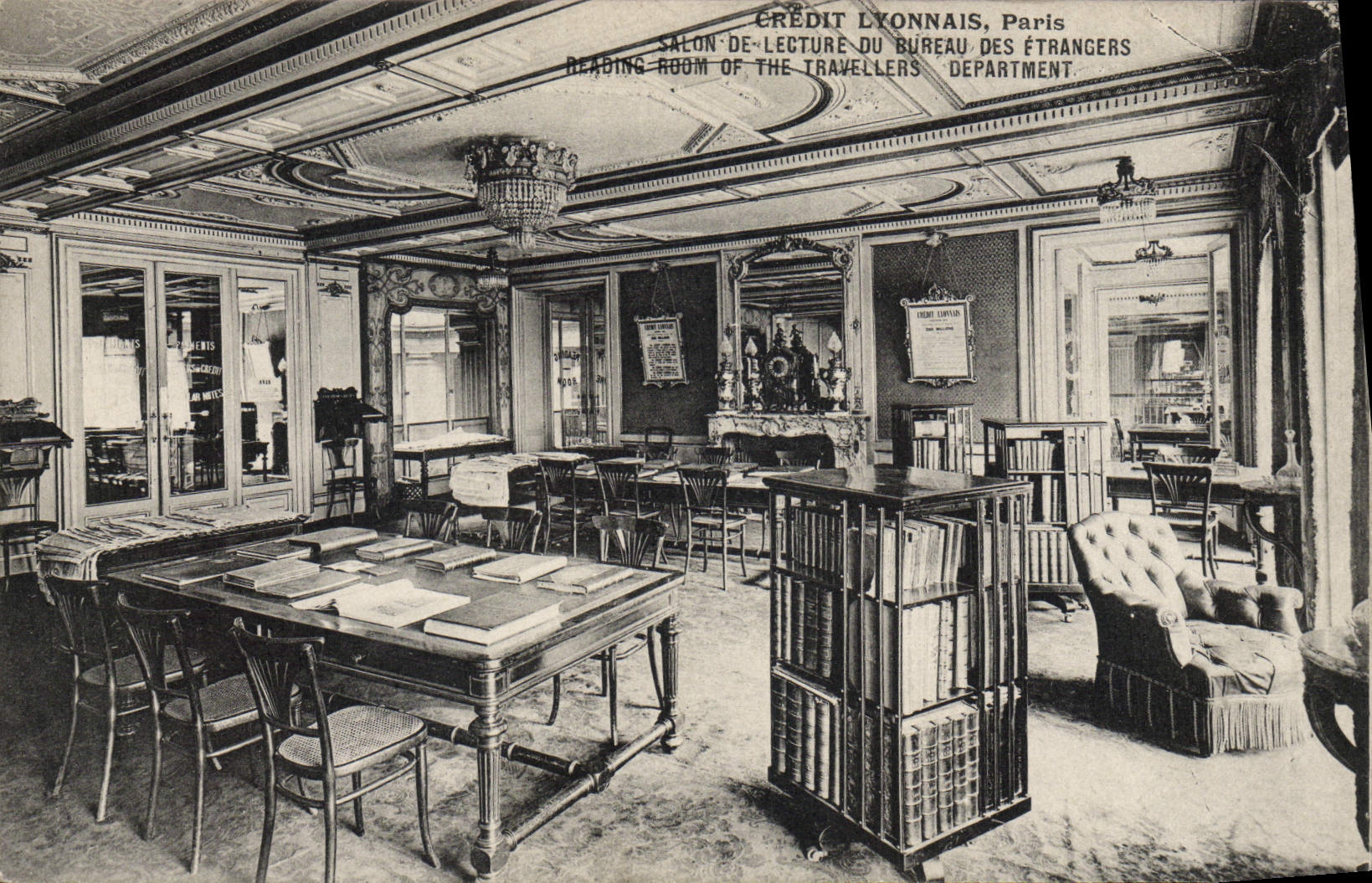 VINTAGE POSTCARD Bank Crédit Lyonnais Paris Living room of reading of the office from abroad