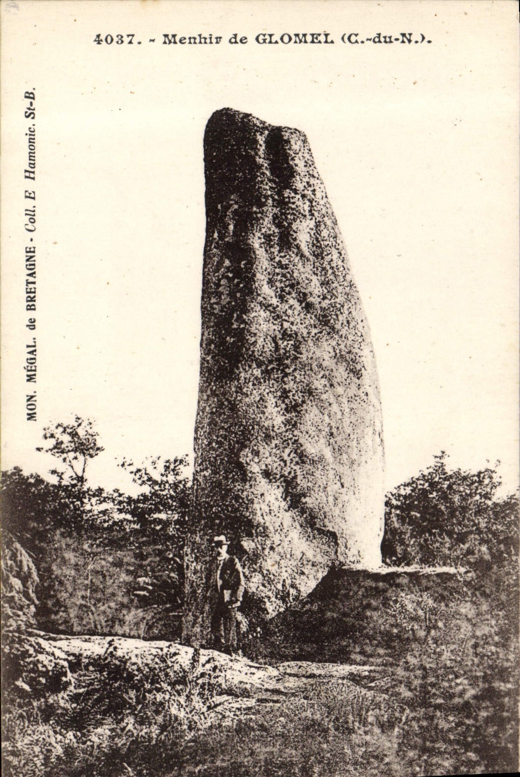 VINTAGE POSTCARD Dolmen Menhir of Glomel