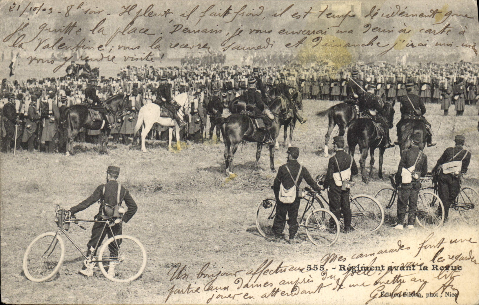 VINTAGE POSTCARD Militaria Regiment before the review