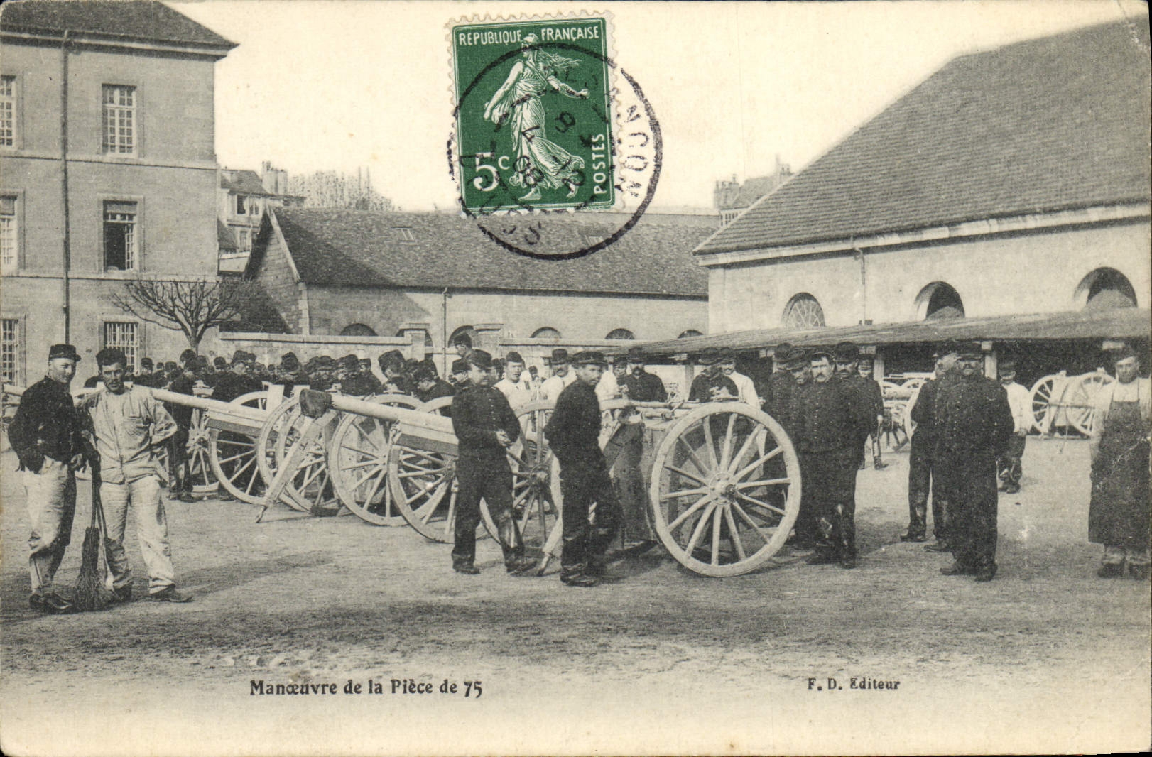 CPA Militaria Manoeuvre de la piece de 75