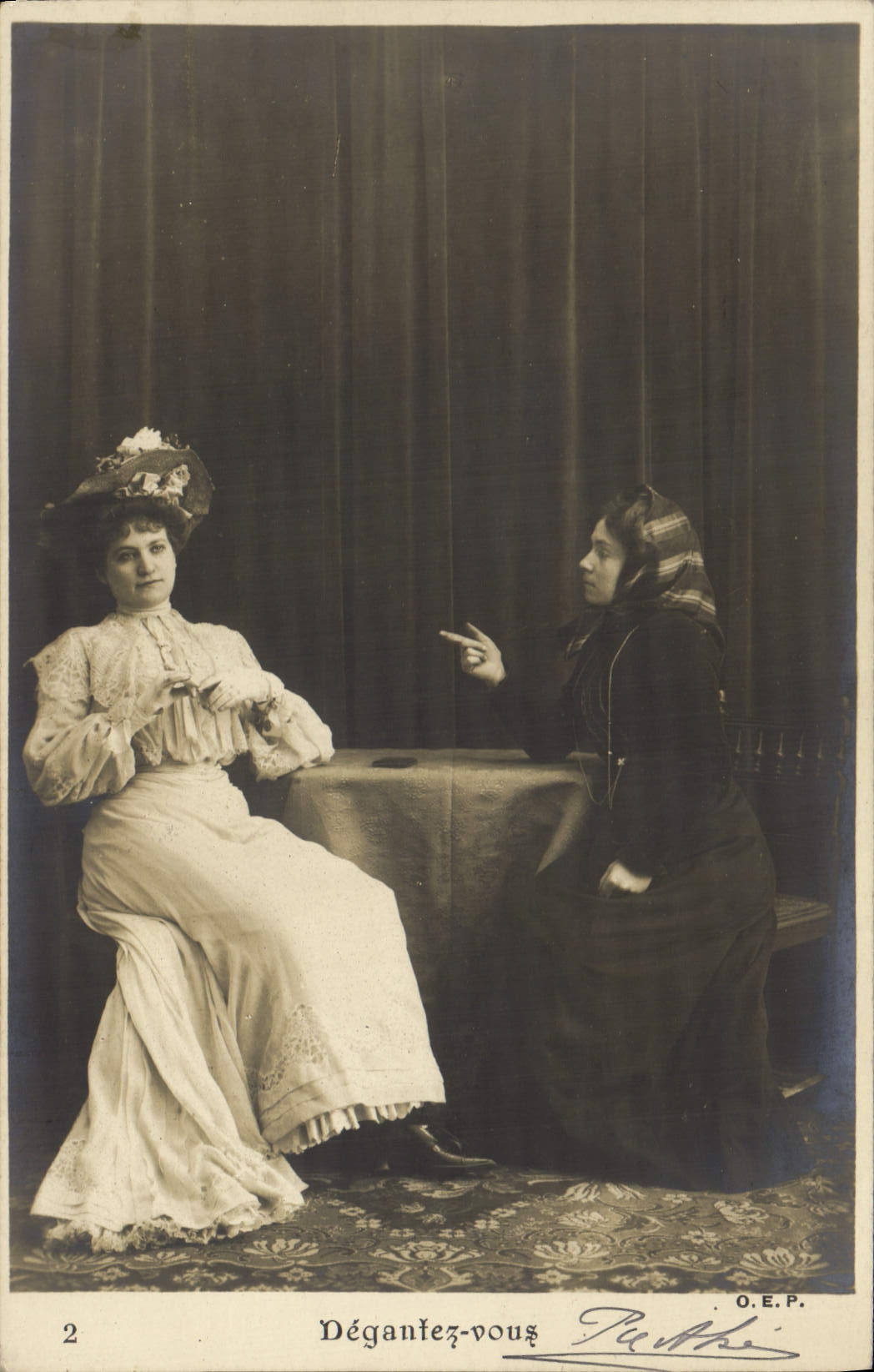 CPA Femme Cartomancienne Voyante 